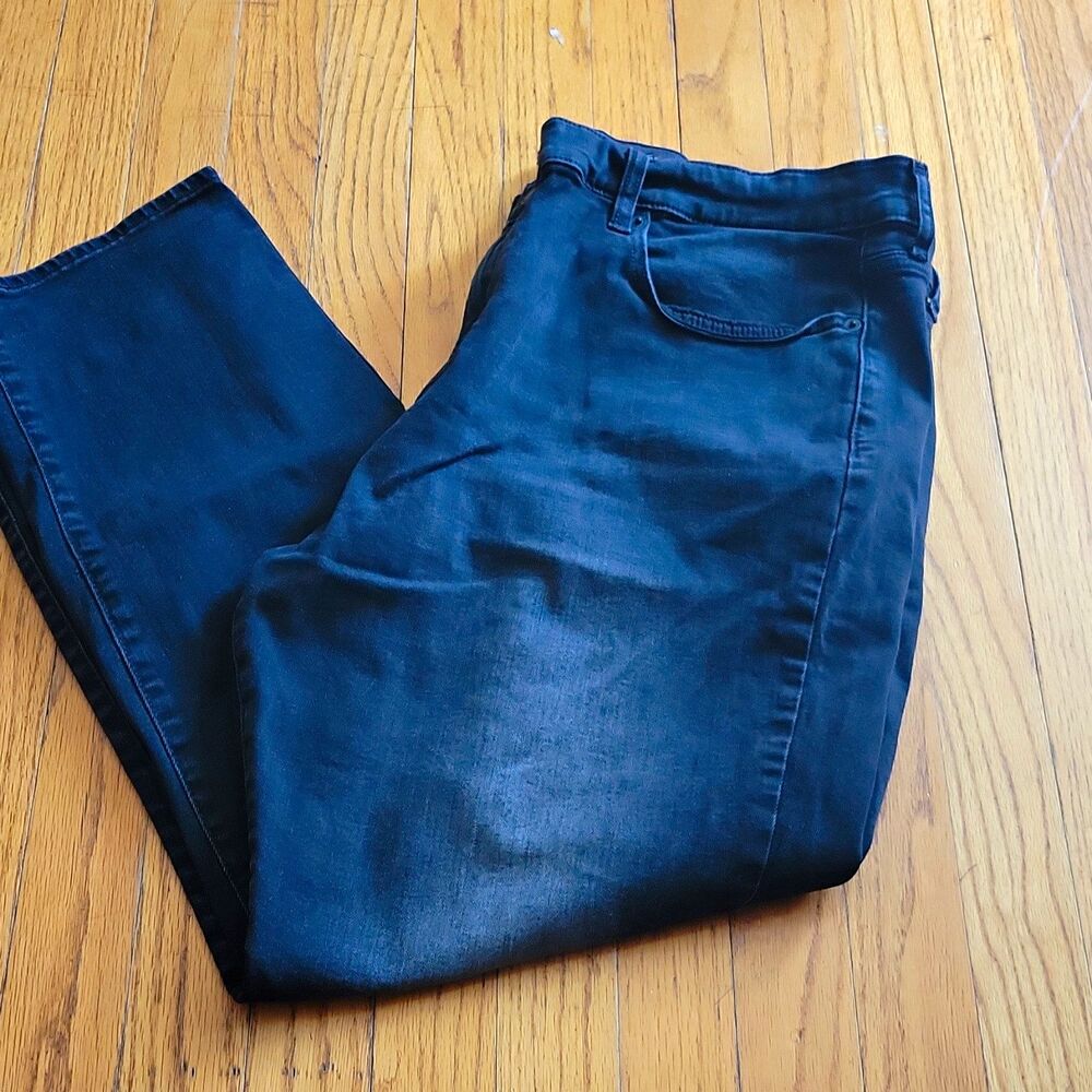Lucky Brand Men's stretch Fit Black Dark Wash Denim Jeans 5-Pocket Logo Accent